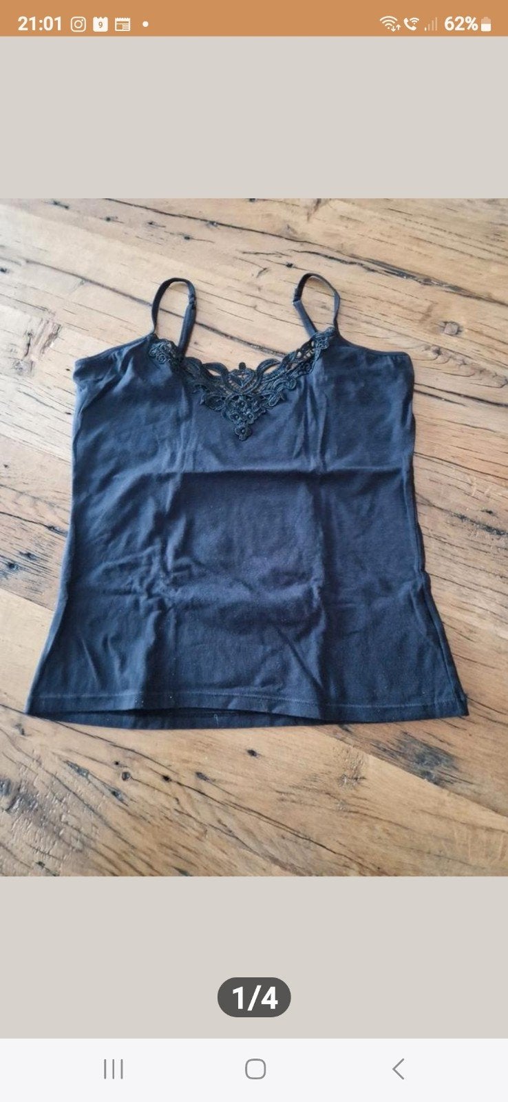 Te koop zwarte damestop met kant maat M., Maat 38/40 (M), Zwart, Ophalen of Verzenden, Zo goed als nieuw