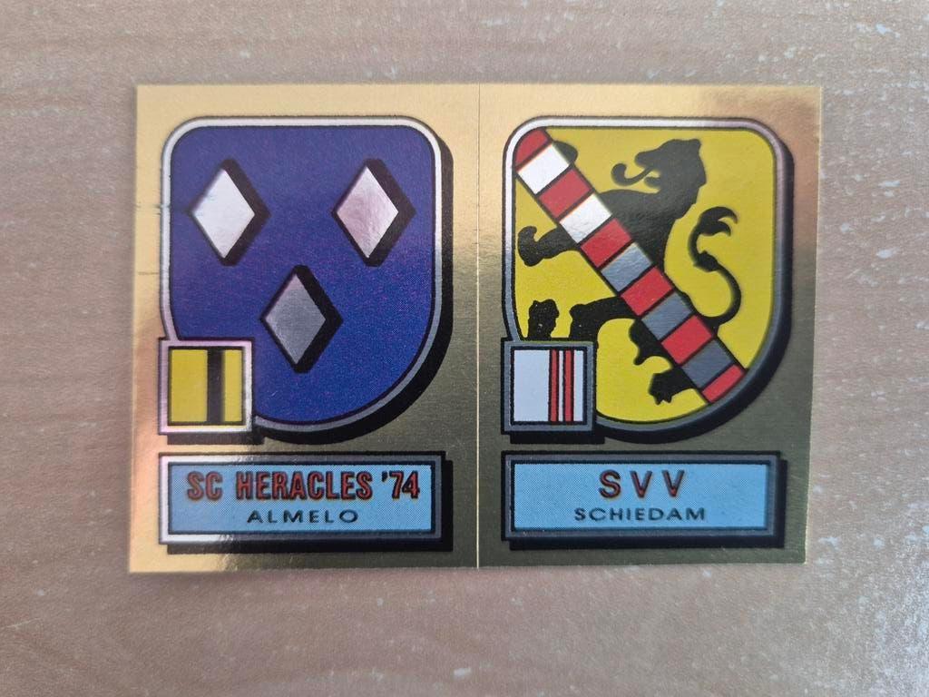 Panini Voetbal 82 Emblemen Heracles SVV, Ophalen of Verzenden, Zo goed als nieuw, Buitenlandse clubs, Poster, Plaatje of Sticker