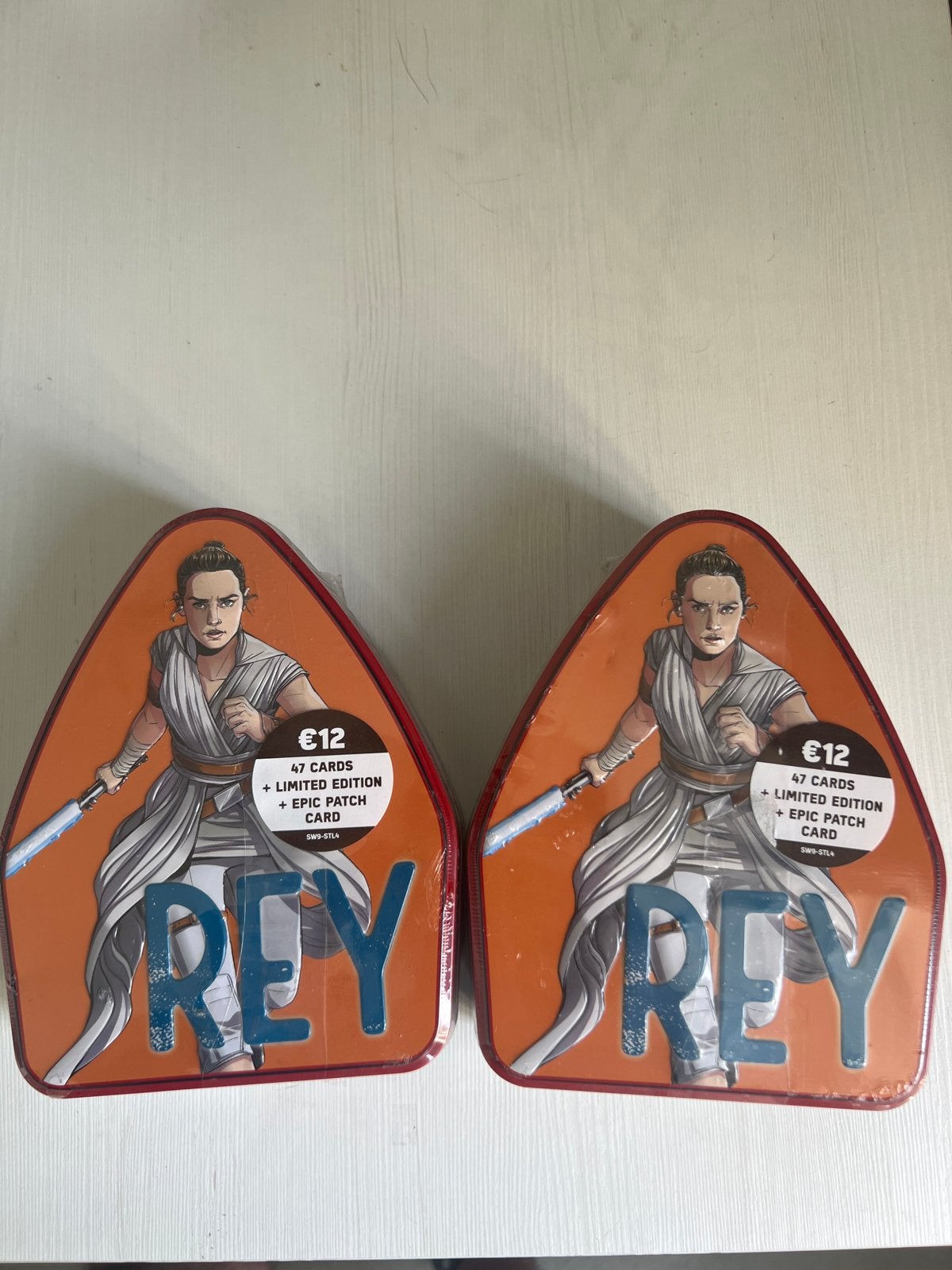 Star Wars Rey Topps verzamelkaarten blik (2 stuks) ‼️, Ophalen of Verzenden, Nieuw, Overige typen