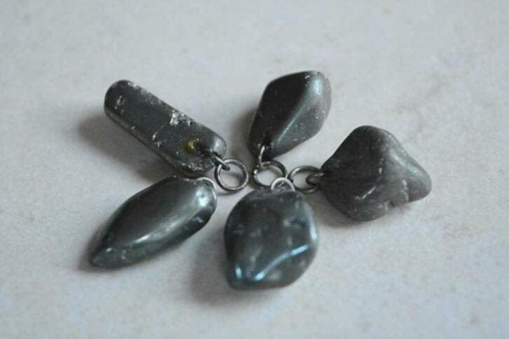 Pyriet hangers (03), Ophalen of Verzenden, Mineraal