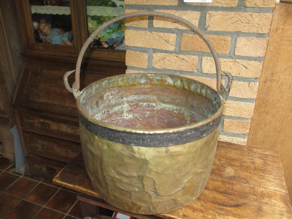 Antieke geelkoperen bak voor openhaard hout Anno 1850/1900, Ophalen of Verzenden, Koper