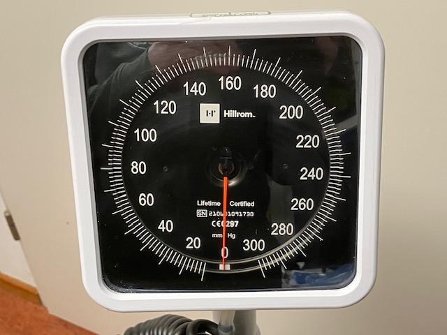 Bloeddrukmeter op verrijdbaar statief, Niet ingevuld, Gebruikt, Niet ingevuld, Ophalen of Verzenden