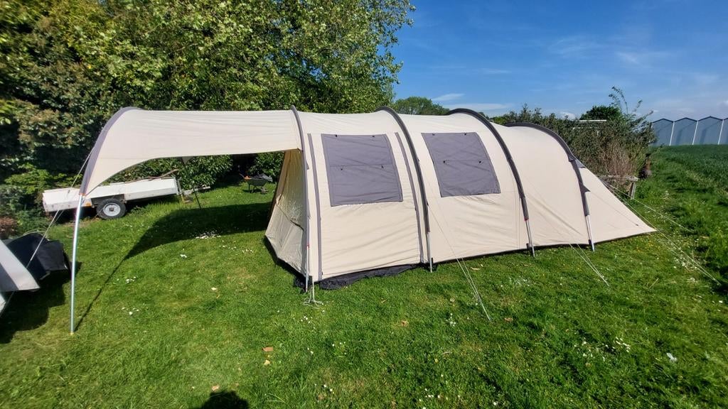 Ruime Basecamp Ambato VI Deluxe tent met 2 slaapcabines, Ophalen