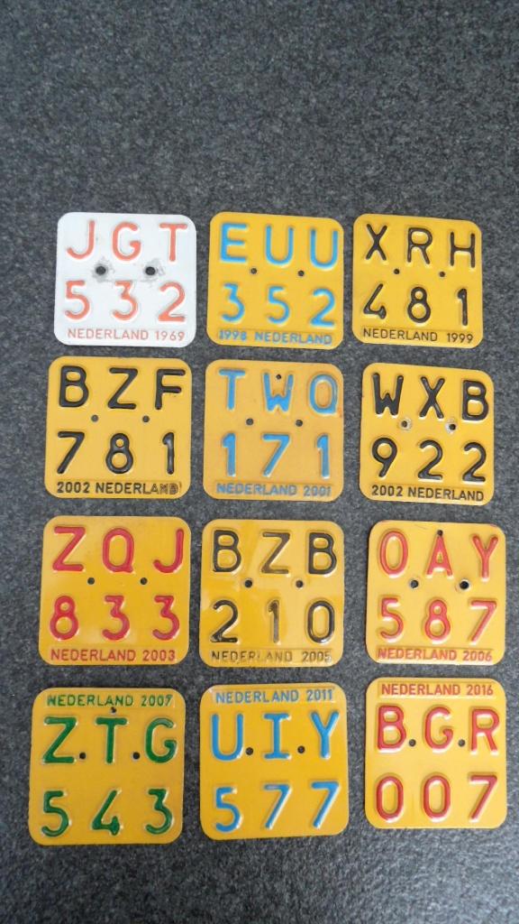 Oldtimerbromfiets verzekering plaatjes 12 x, Verzenden, Gebruikt, Gebruiksvoorwerp