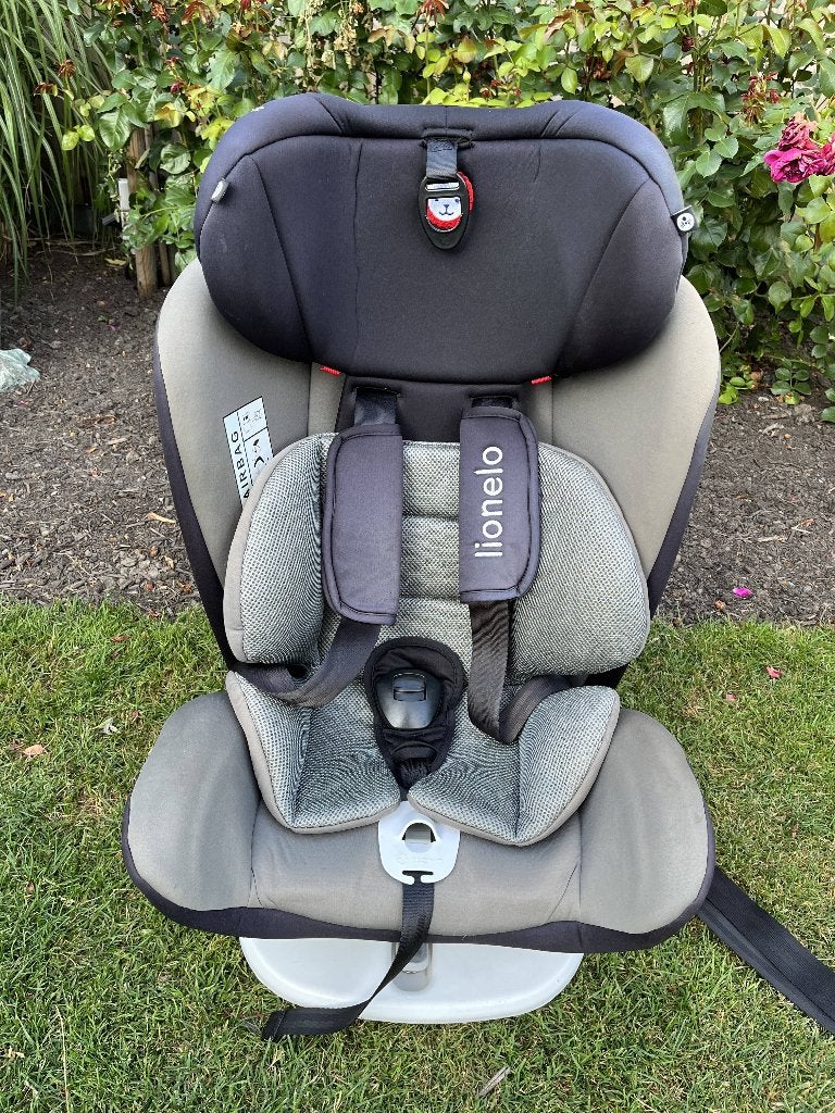 Lionelo 360 draaibare autostoel, Kinderen en Baby's, Autostoeltjes, Autogordel of Isofix, Gebruikt, Verstelbare rugleuning, 9 t/m 36 kg