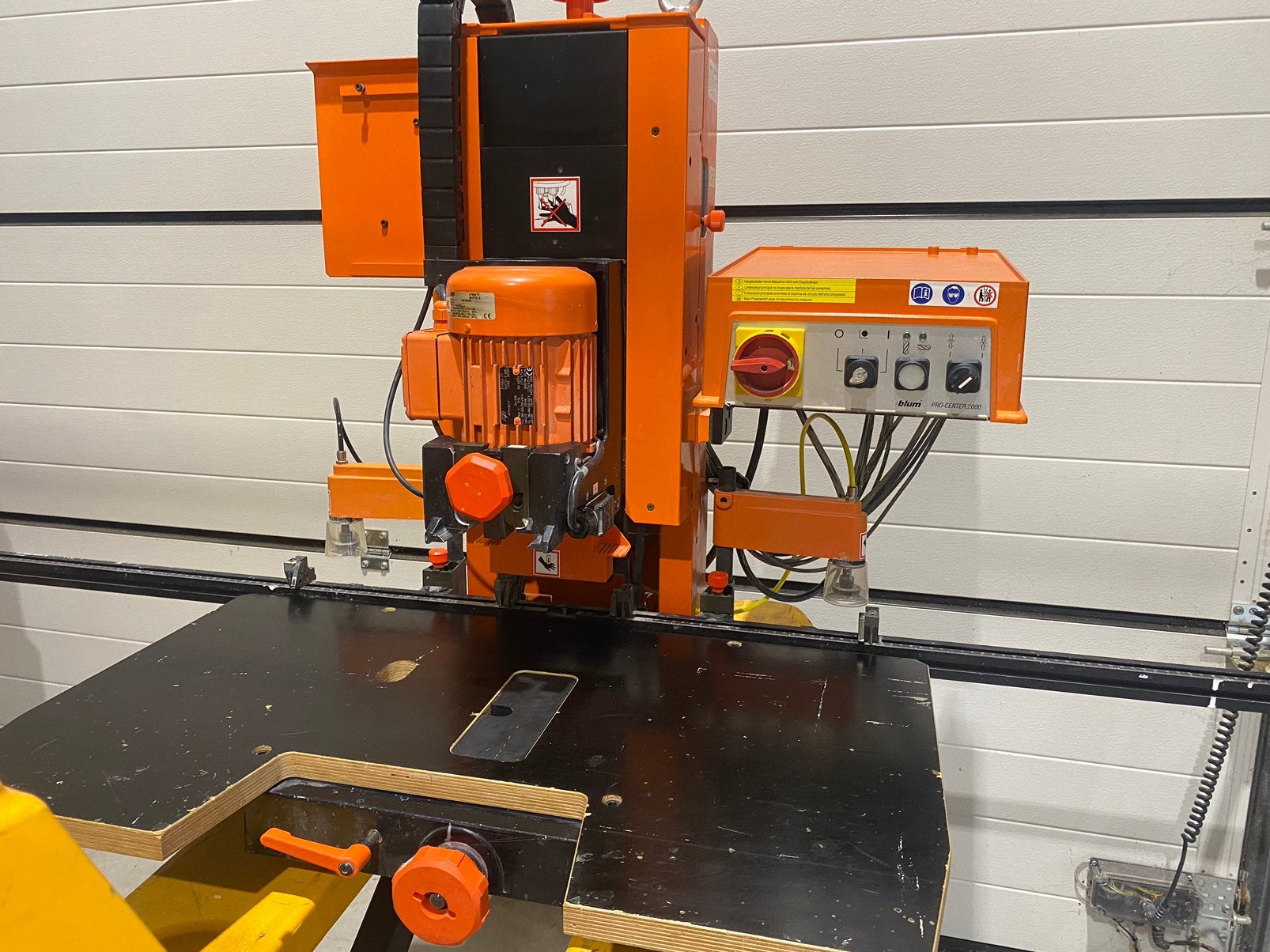 Blum Minipress pro (center)., Doe-het-zelf en Verbouw, Gereedschap | Boormachines, Ophalen, Zo goed als nieuw