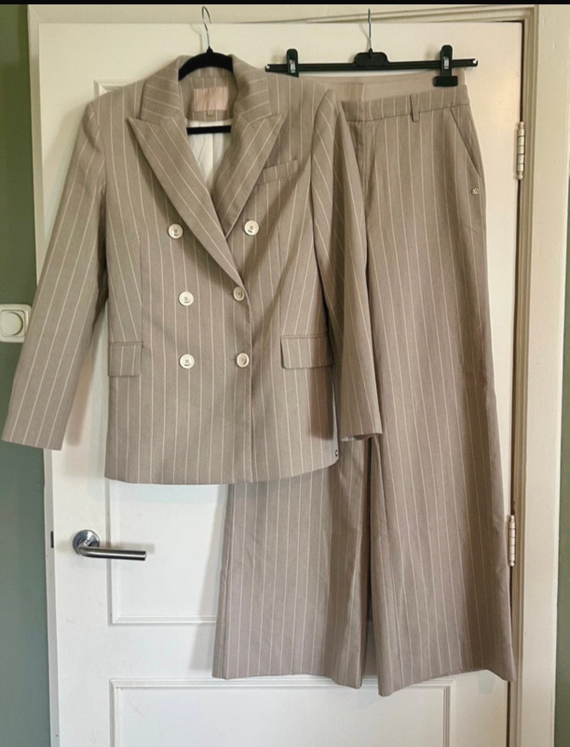 Warm Grey JoshV, Josh V blazer en Wide Leg pantalon, Maat 38/40 (M), Kostuum of Pak, Verzenden, Beige