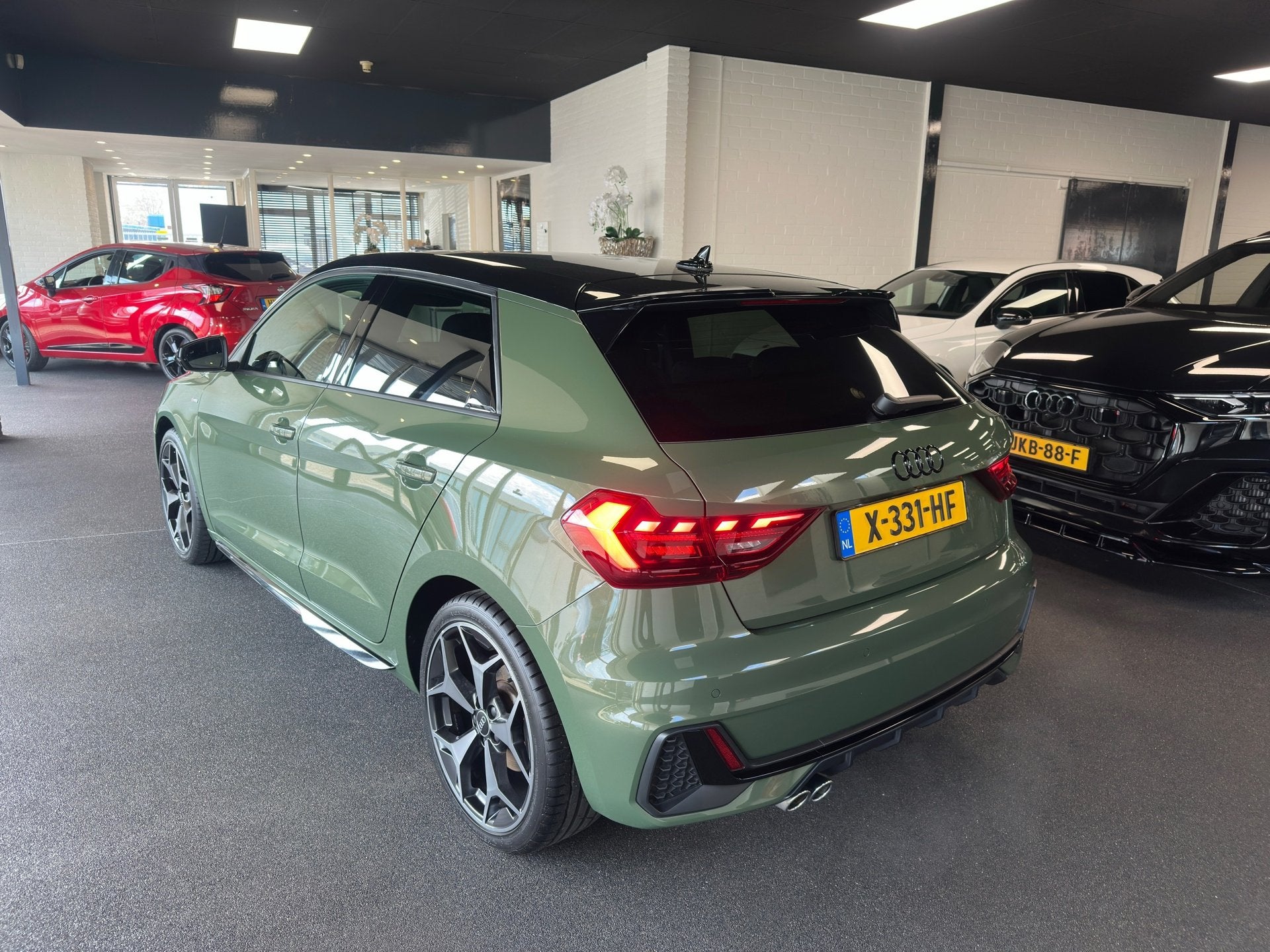 Audi A1 Sportback 40 TFSI S Line edition one Sonos ACC Half, Euro 6, 4 cilinders, 1984 cc, Bedrijf