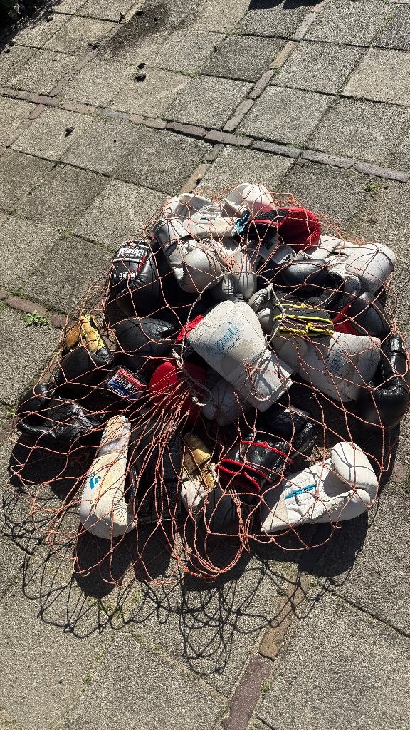 Partij bokshandschoenen – ideaal voor beginners / boksles, Sport en Fitness, Ophalen, Gebruikt, Bokshandschoenen