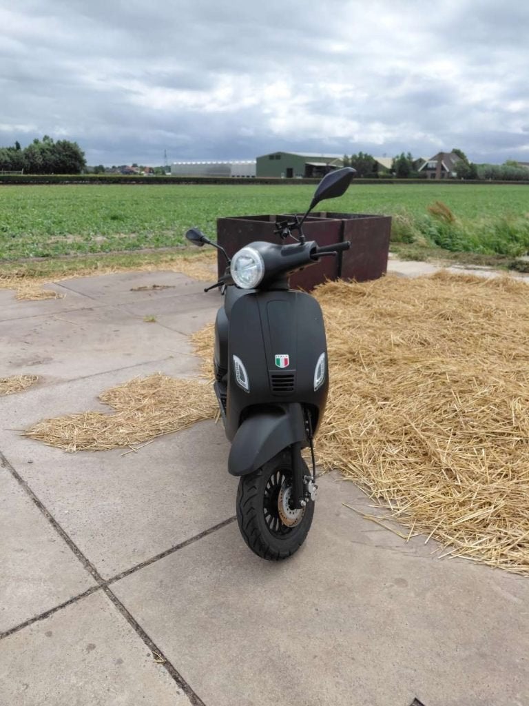 Senzo Rivalux Euro 5 2022 | Zeer nette staat, Fietsen en Brommers, Ophalen, Maximaal 45 km/u, Senso, Zo goed als nieuw