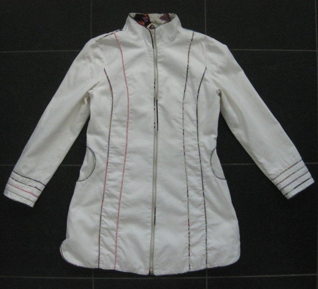St Martins witte jas met rits, getailleerd, half lang, L 40, Kleding | Dames, Maat 38/40 (M), Wit, Ophalen of Verzenden, Zo goed als nieuw