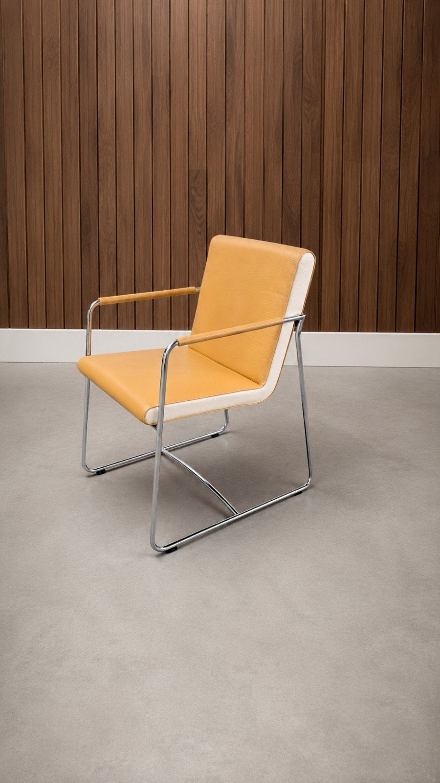 4x Leolux Spring eetkamerstoel in Okergeel/wit leer, Huis en Inrichting, Stoelen, Ophalen of Verzenden, Leer