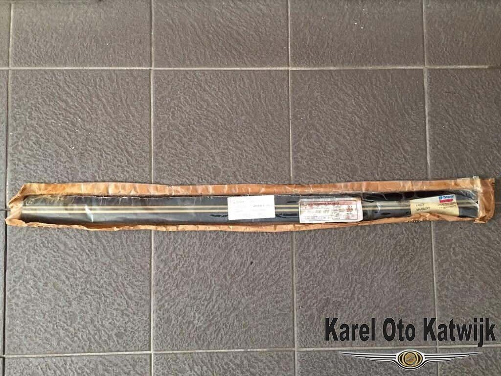Deurstrip voordeur rechts Jeep Wagoneer / Cherokee, -, -, Nieuw, Ophalen of Verzenden