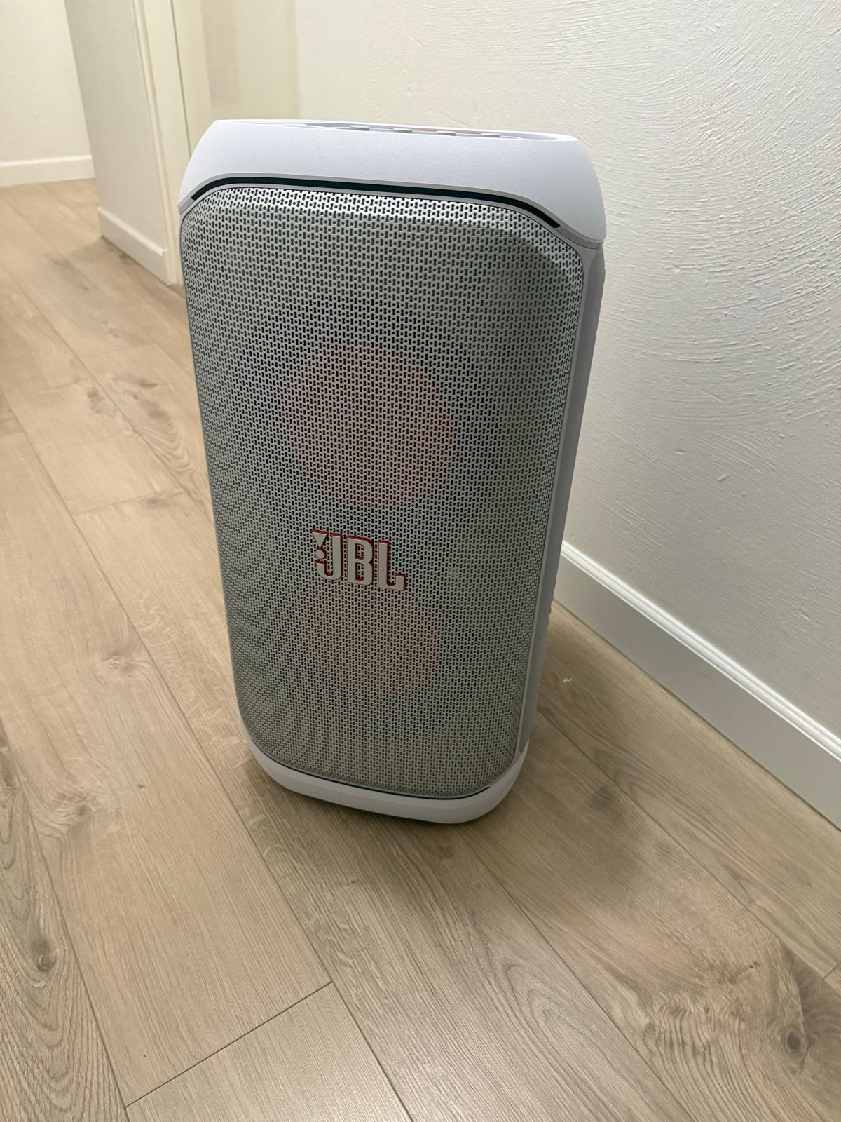 JBL Partybox Stage 320 Wit + Originele Beschermhoes, Audio, Tv en Foto, Luidsprekers, 150 watt of meer, JBL, Ophalen of Verzenden