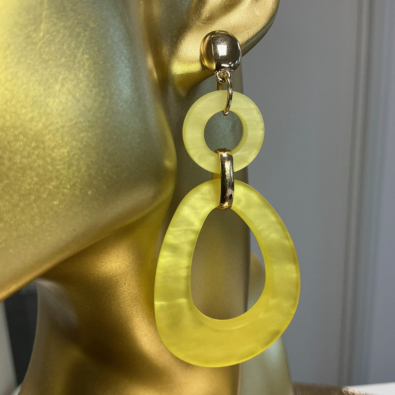 BIbA oorbellen, Sieraden, Tassen en Uiterlijk, Oorbellen, Ophalen of Verzenden, Nieuw, Geel, Overige materialen