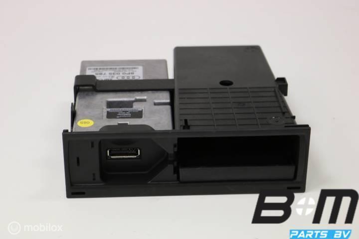 Music interface AMI Audi RS3 A3 8P 8P0035785, Gebruikt