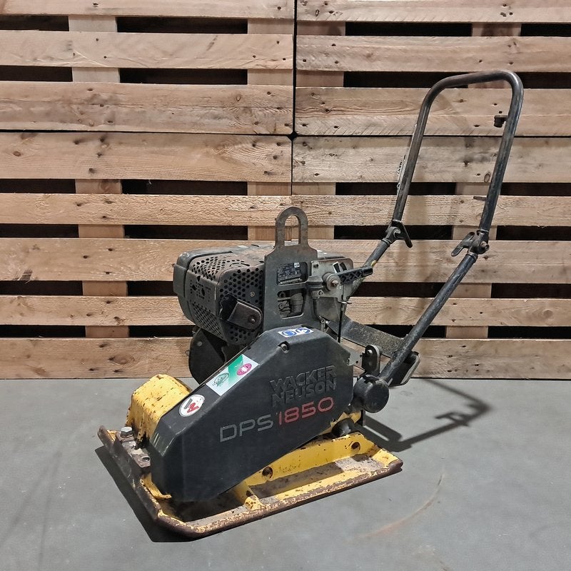 Gezocht wacker neuson trilplaat 1850HB, Ophalen, Zo goed als nieuw
