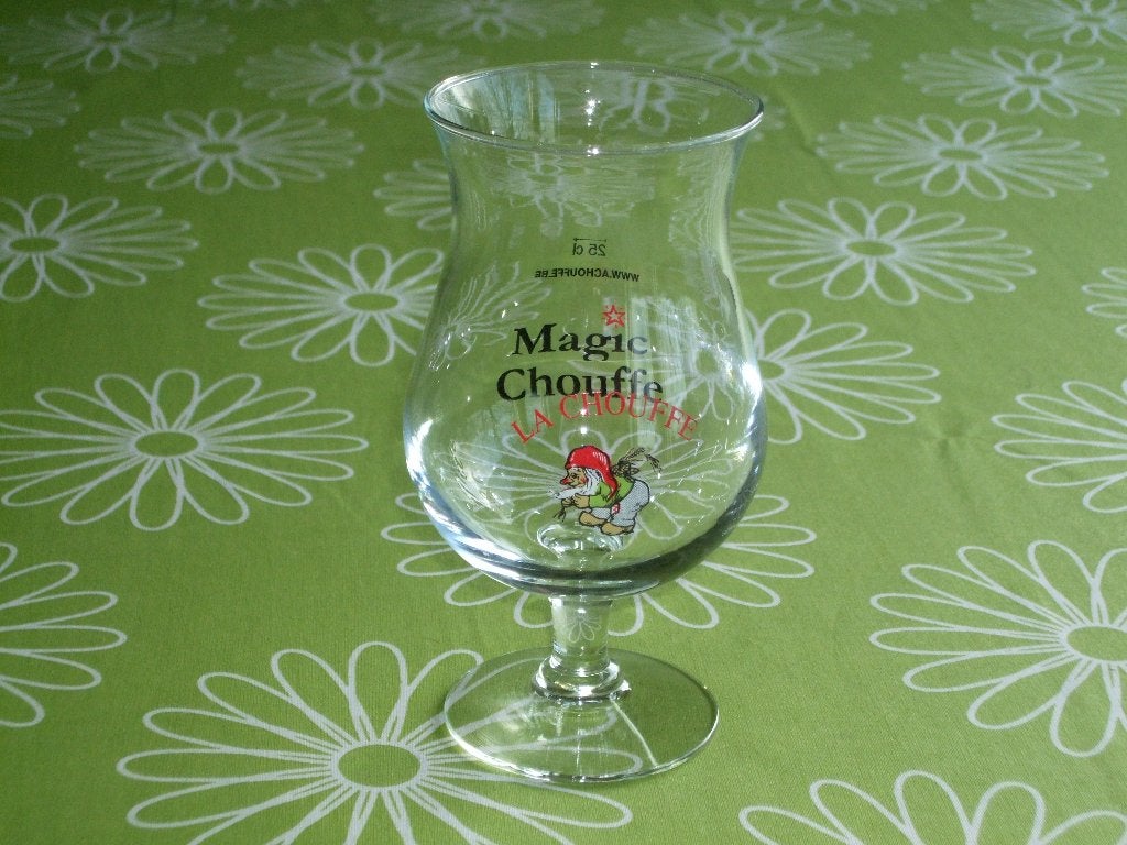 Magic Chouffe bierglas - La Chouffe, Verzamelen, Ophalen of Verzenden, Zo goed als nieuw, Glas of Glazen, Overige merken