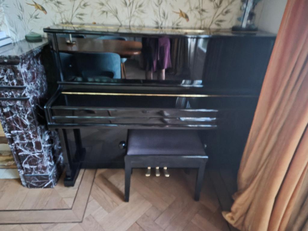 Te koop: zwarte Petrus Ypma piano – amper gebruikt – €900, Ophalen, Zo goed als nieuw, Les of Cursus, Piano