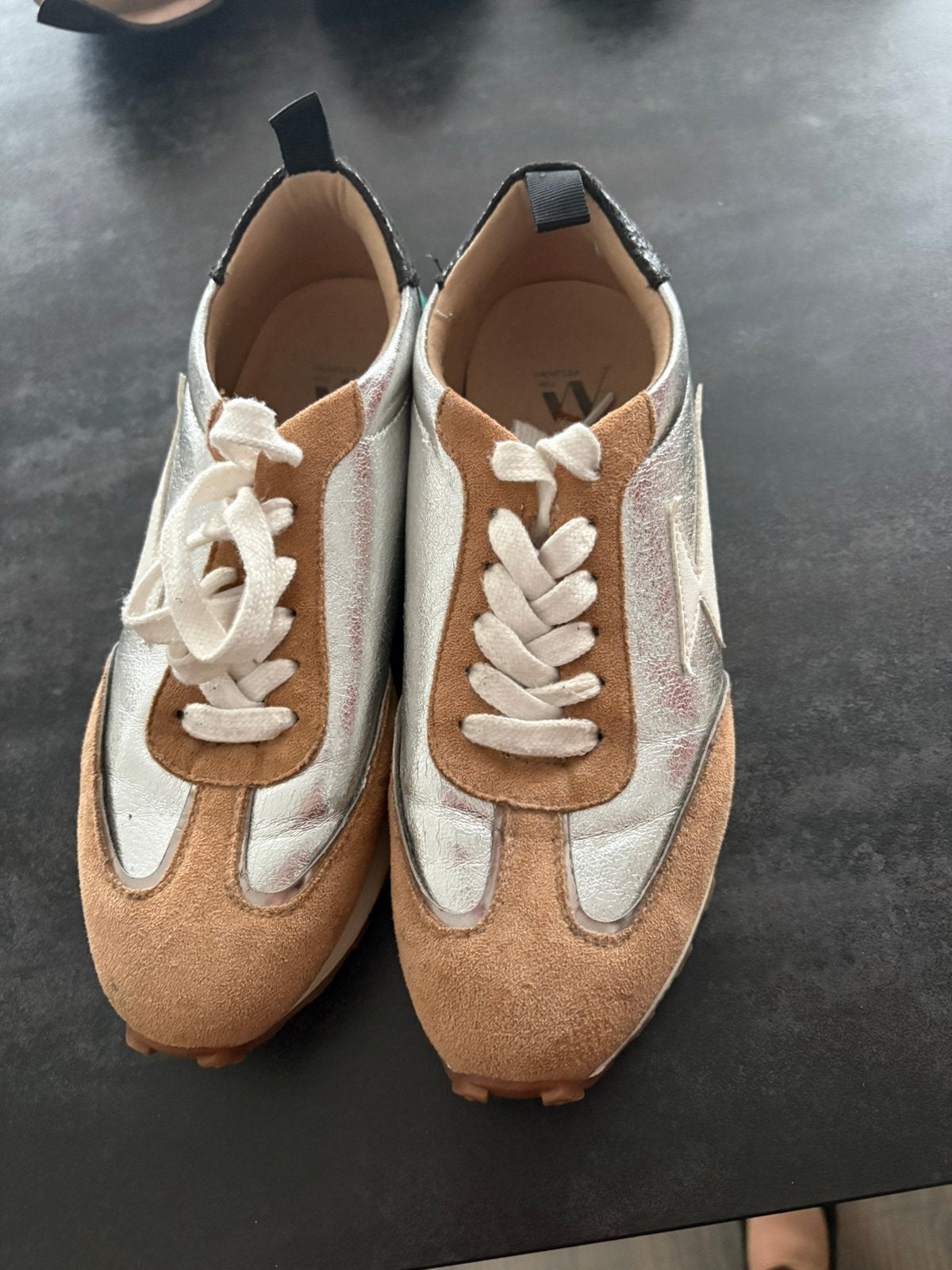Sneakers Vanessa wu maat 38, Kleding | Dames, Ophalen of Verzenden, Zo goed als nieuw, Sneakers of Gympen