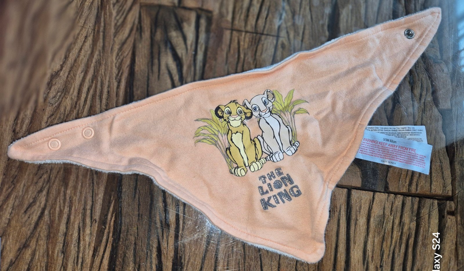 The Lion King slabbertje - Simba en Nala, Ophalen of Verzenden, Gebruikt, Disney, Jongetje of Meisje