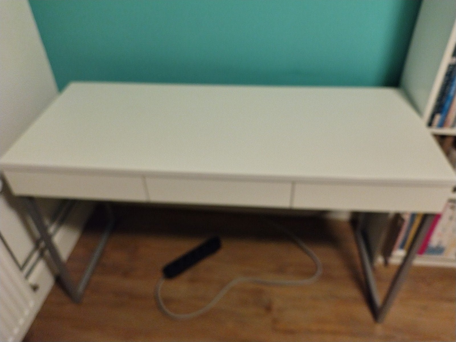 Bureau met lades, Huis en Inrichting, Ophalen, Gebruikt, Wit