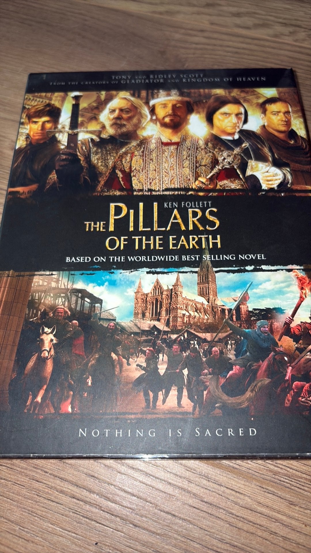 Serie Pillars of the Earth van Ridley Scott., Vanaf 16 jaar, Ophalen of Verzenden, Zo goed als nieuw, Actie en Avontuur