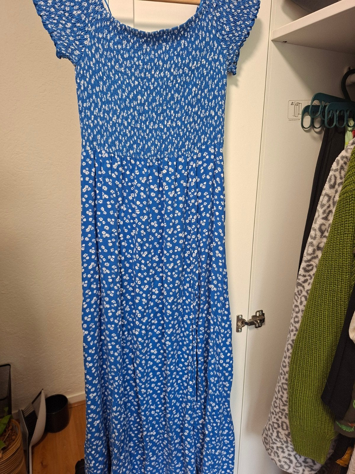 lange blauwe bloemen jurk, Ophalen, Zo goed als nieuw, Blauw, Onder de knie