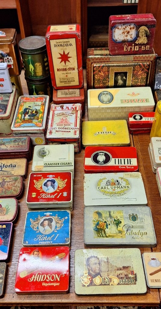 100 x authentieke oude sigaretten blik en sigarenblikken., Gebruikt, ., ., .