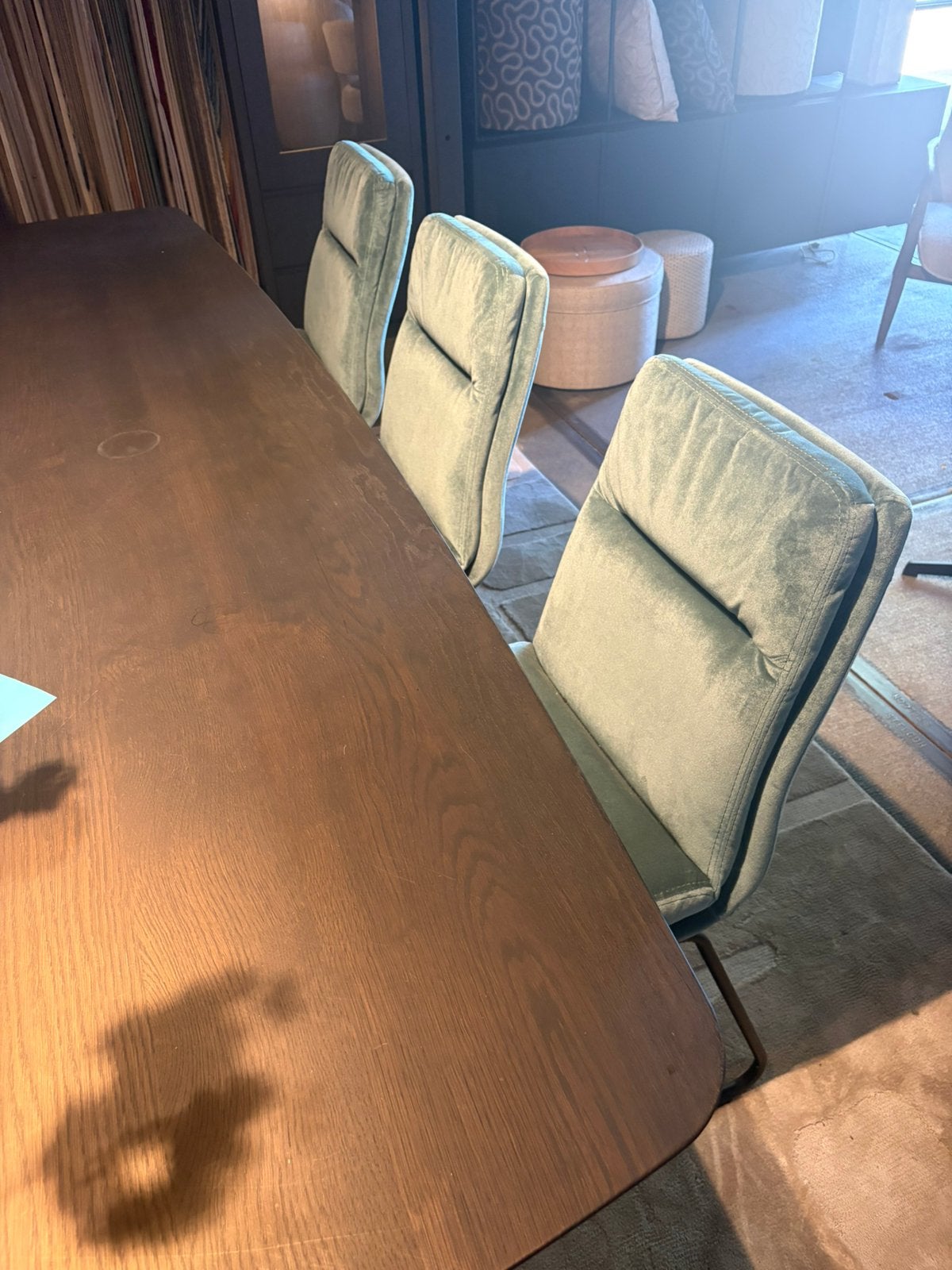 3 eetkamerstoelen - Showroom modellen, Ophalen, Zo goed als nieuw, Stof