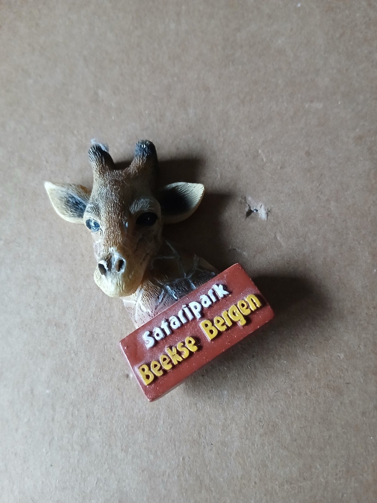 Magneet Safaripark Beekse Bergen Giraffe, Ophalen of Verzenden, Gebruikt, Meerkleurig, Kunststof
