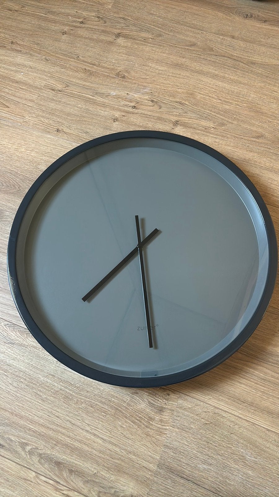 Zuiver time bandit klok, Huis en Inrichting, Woonaccessoires | Klokken, Ophalen, Zo goed als nieuw, Wandklok