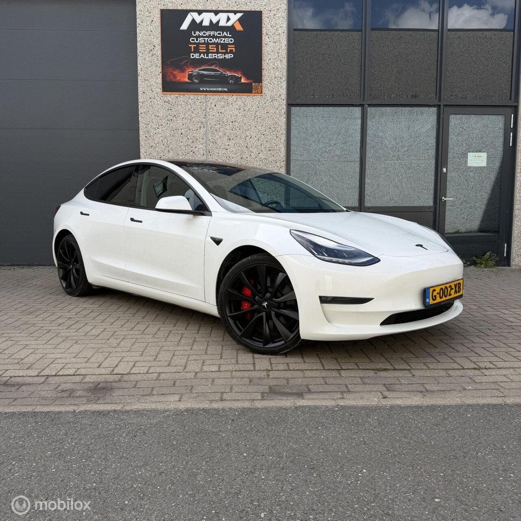 Tesla Model 3 Performance GETINTE RAMEN + CHROME DELETE, Auto's, Tesla, Automaat, Achterwielaandrijving, Gebruikt, Zwart