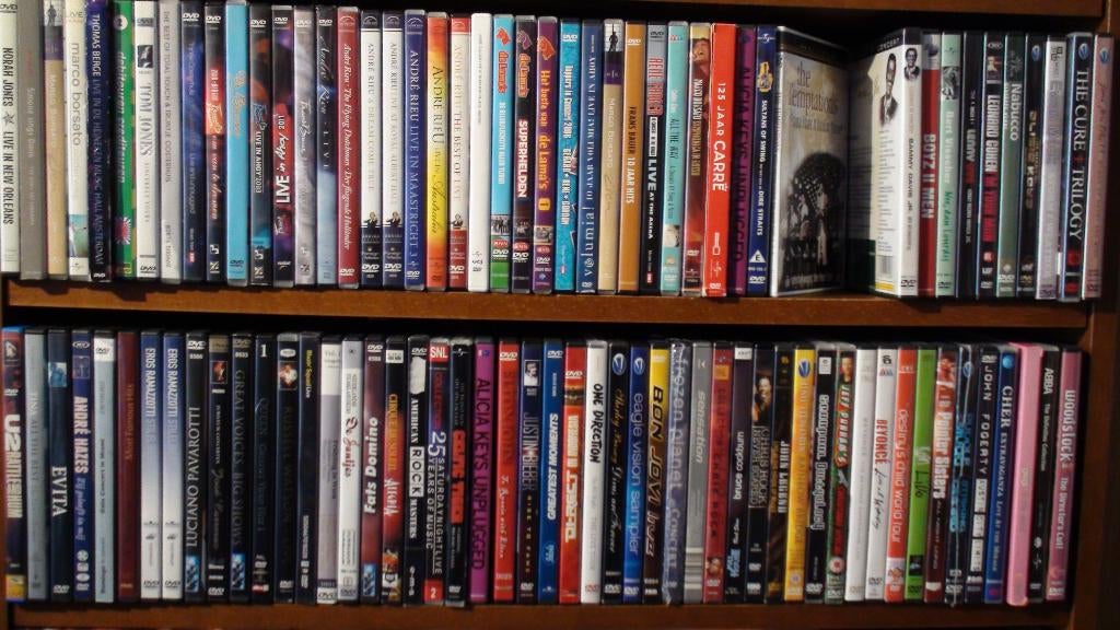 2 Muziek cabaret rock live diverse dvd's, Alle leeftijden, Boxset, Muziek en Concerten, Ophalen of Verzenden