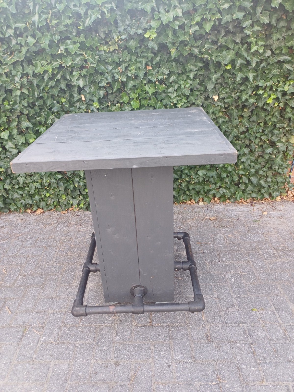 Robuuste zelfgebouwde statafels (4 stuks) - Verrijdbaar, Ophalen, Gebruikt