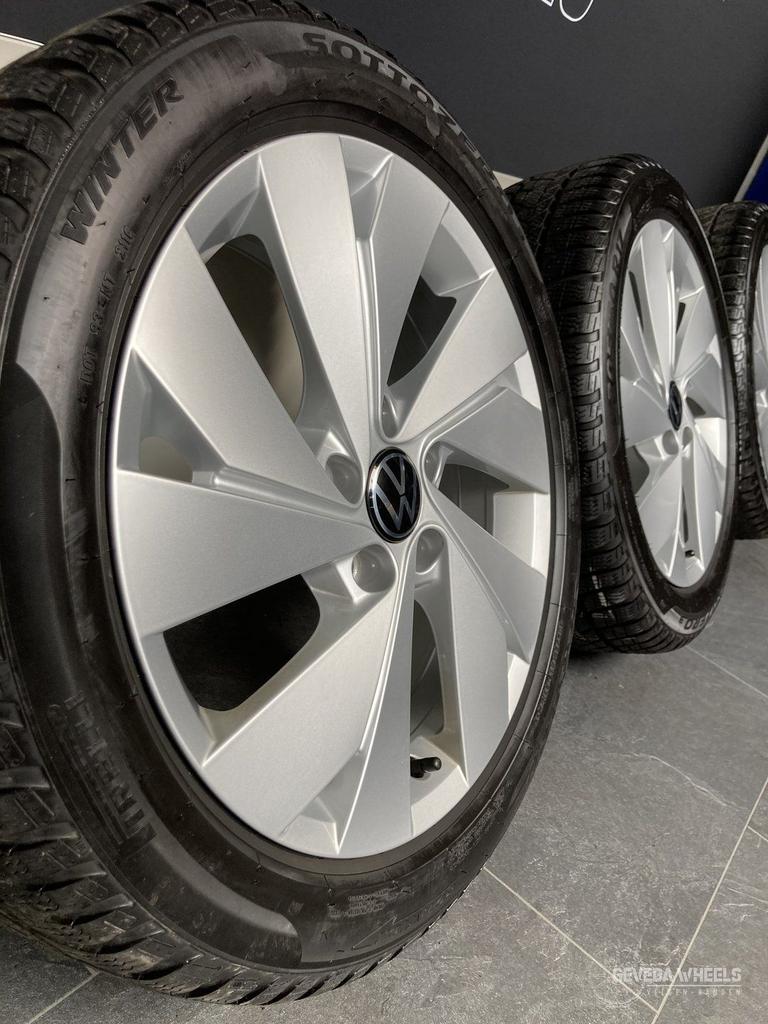 17” originele Volkswagen Golf 8 Belmont velgen winterbanden, Gebruikt, -, -, Banden en Velgen