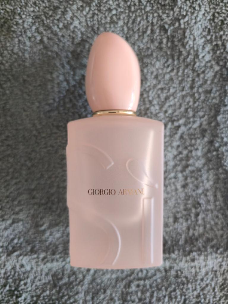 Giorgio Armani Nude Bloom., Ophalen of Verzenden