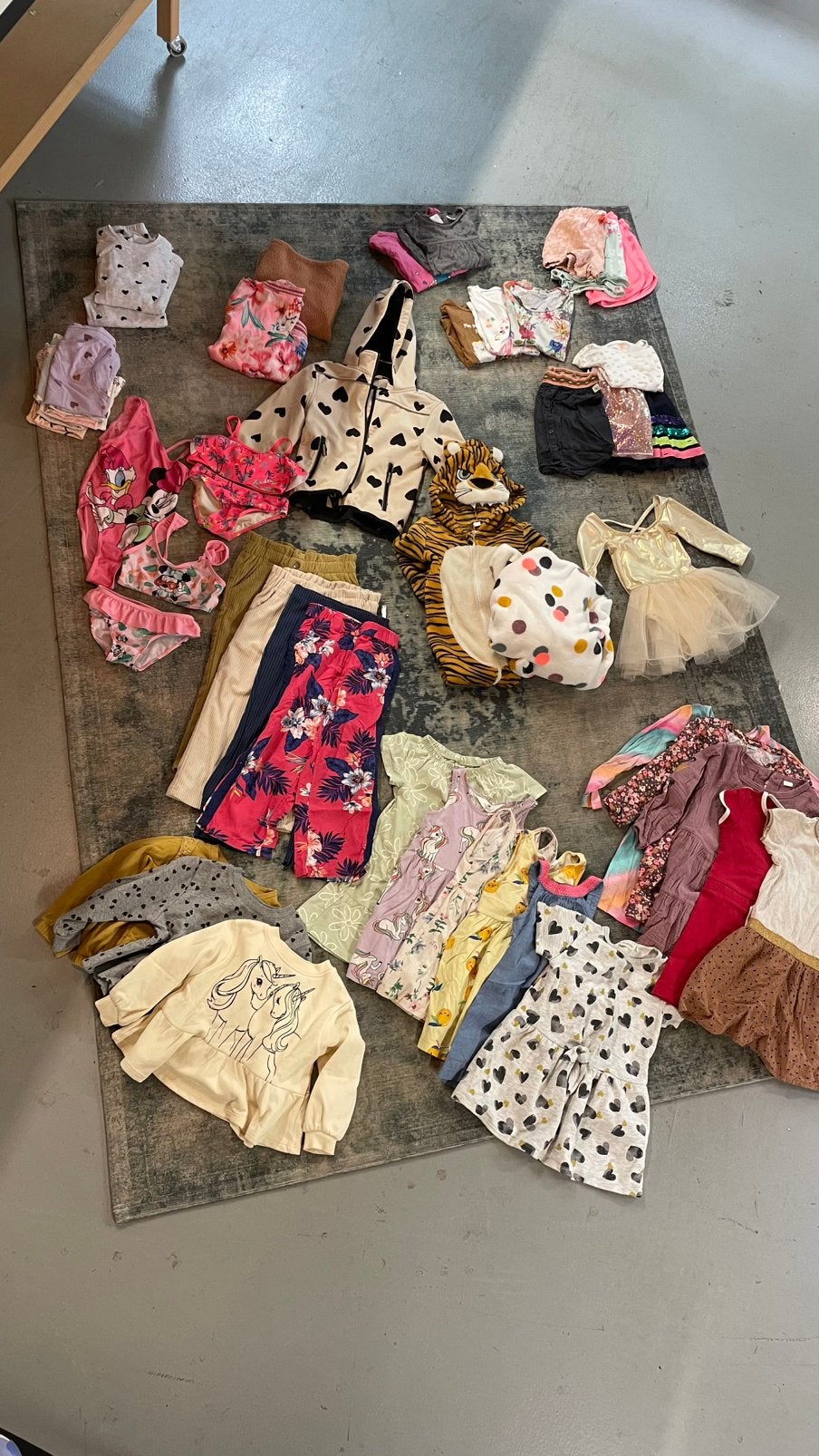 Groot Kledingpakket 98-104 meer dan 40 items, Kinderen en Baby's, Ophalen of Verzenden, Gebruikt, Maat 104