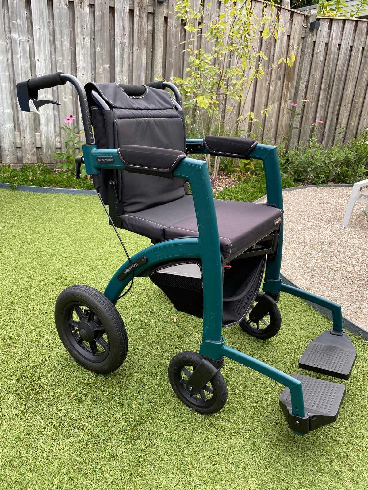 Rollz Motion Performance - (duwrolstoel en rollator in 1), Ophalen, Inklapbaar, Zo goed als nieuw, Duwrolstoel