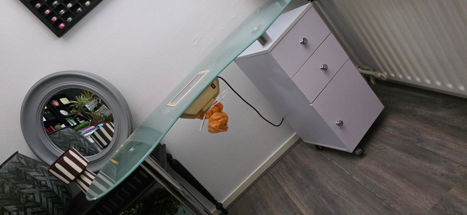 Nette witte nageltafel met opbergruimte en afzuiging, Ophalen of Verzenden