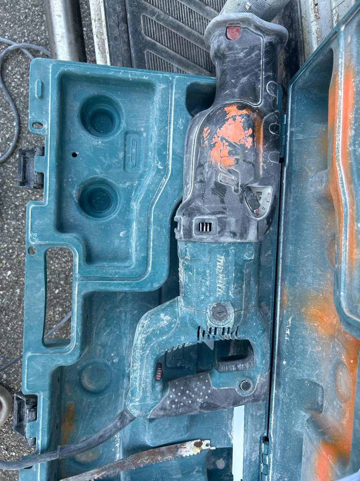 Makita JR3070CT Reciprozaag - Krachtig en Betrouwbaar, Doe-het-zelf en Verbouw, Gereedschap | Zaagmachines, Gebruikt, 70 mm of meer