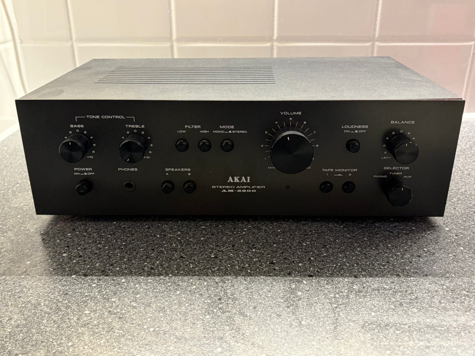 Akai Am-2200, Gebruikt, Ophalen, Overige merken, Minder dan 60 watt