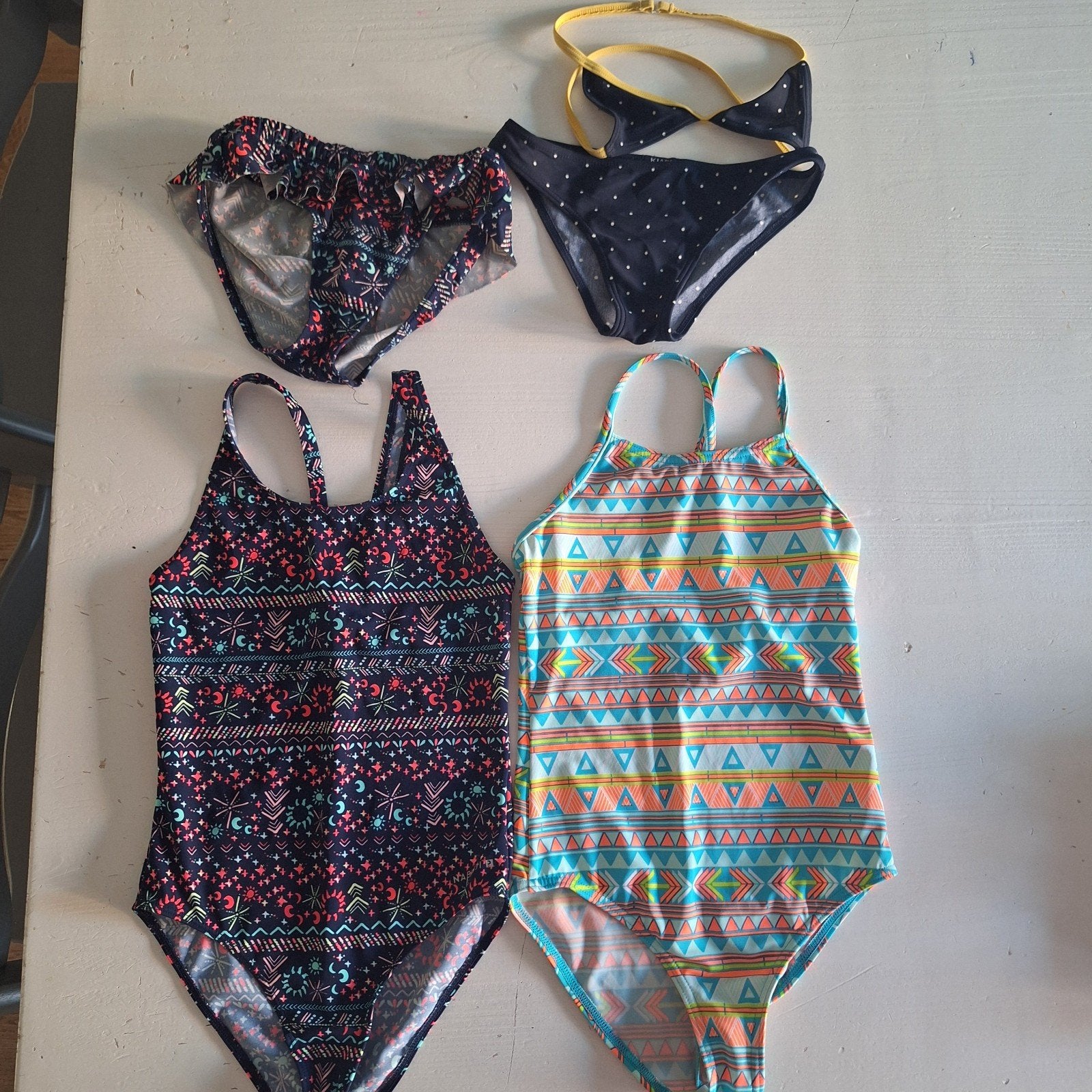 Zwemkleding: bikini's en badpakken - mt 134, Blauw, Badpak, Ophalen of Verzenden, Zo goed als nieuw