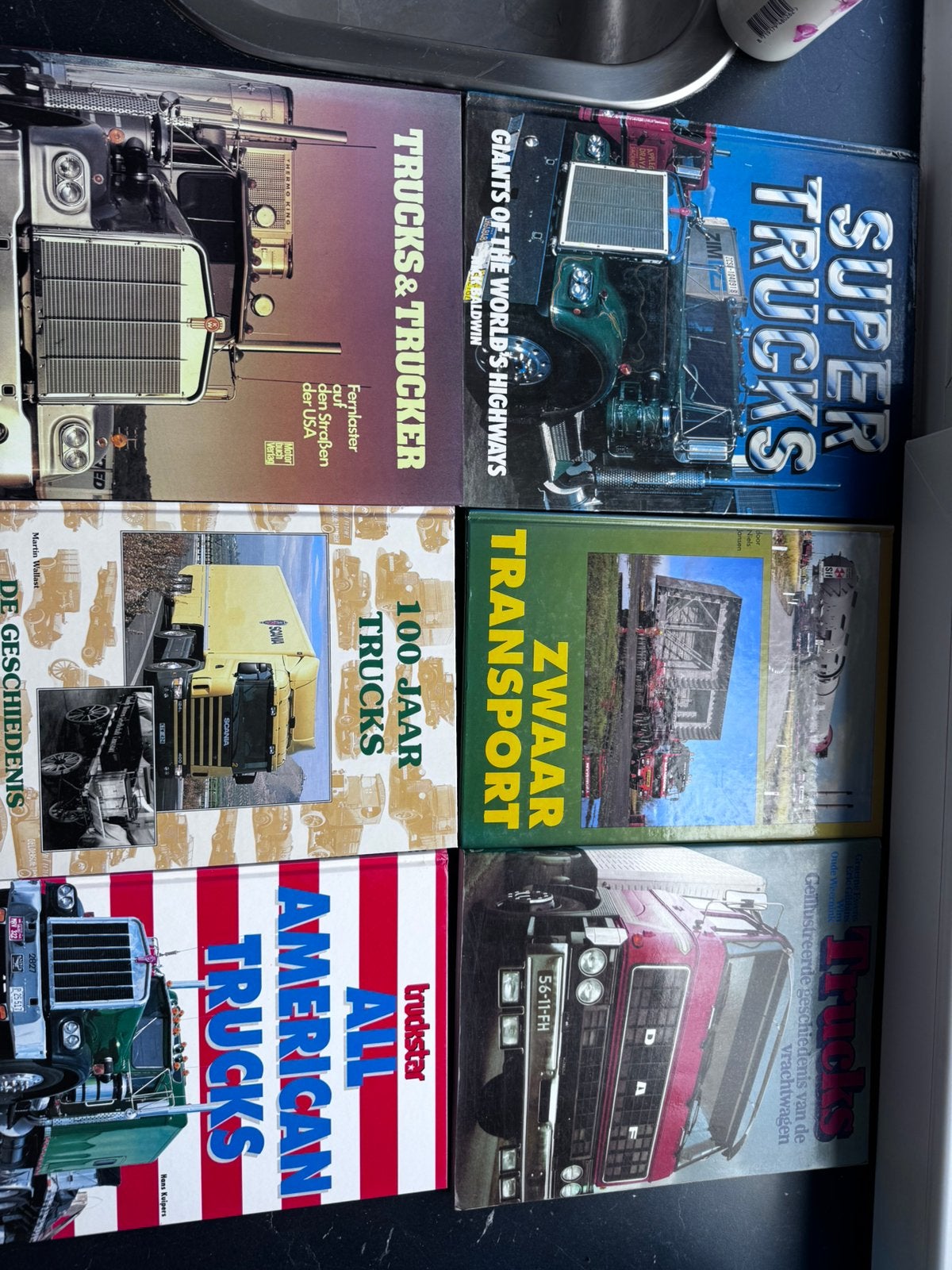 Trucker boeken, Ophalen, Zo goed als nieuw, Algemeen
