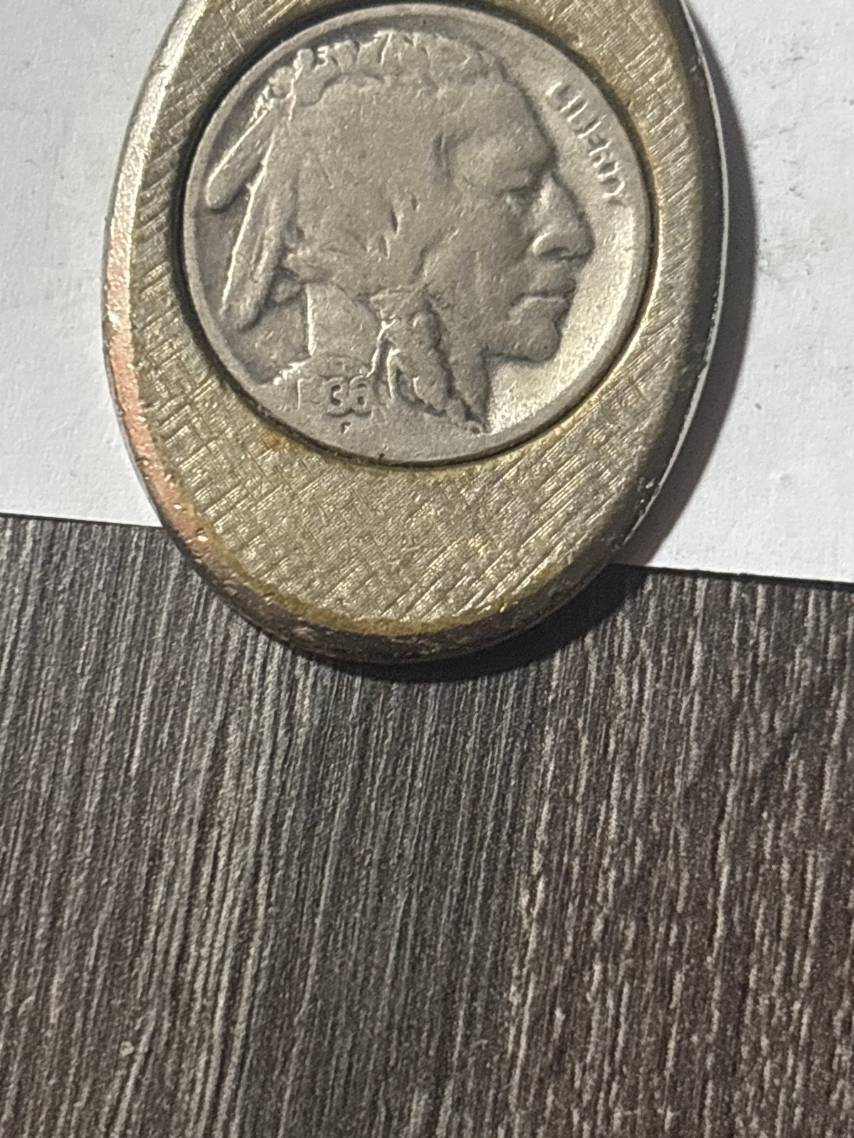 Zeldzame 1935 Buffalo Nickel in hanger, Ophalen of Verzenden, Overige landen, Losse munt
