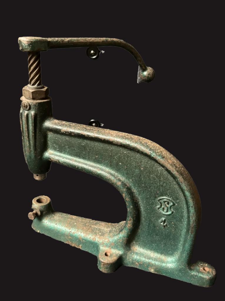 Hand Pers Antiek Gietijzer Leder Schoenmakerij, Antiek en Kunst, Antiek | Gereedschap en Instrumenten, Verzenden