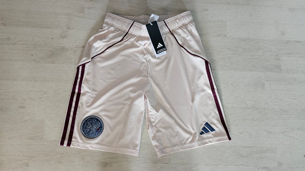 Ajax UIT Short! Seizoen 25/26! Mt 176/S! NIEUW!, Blauw, Nieuw, Ophalen of Verzenden, Voetbal