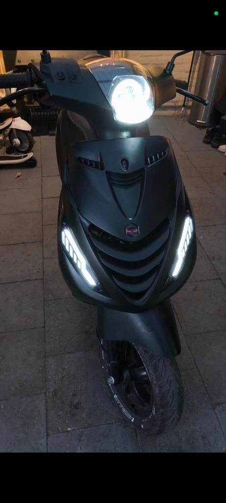 Piaggio Zip 125cc 4T Brom (geen wok) leader. Loop of Sloop, Ophalen of Verzenden, Zo goed als nieuw, Benzine, Zip
