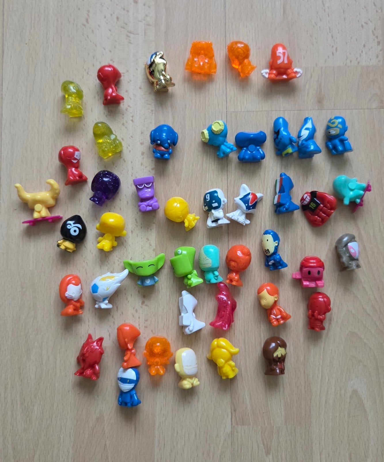 45  Gogo's / Crazy Bones figuren, Verzamelen, Poppetjes en Figuurtjes, Ophalen of Verzenden