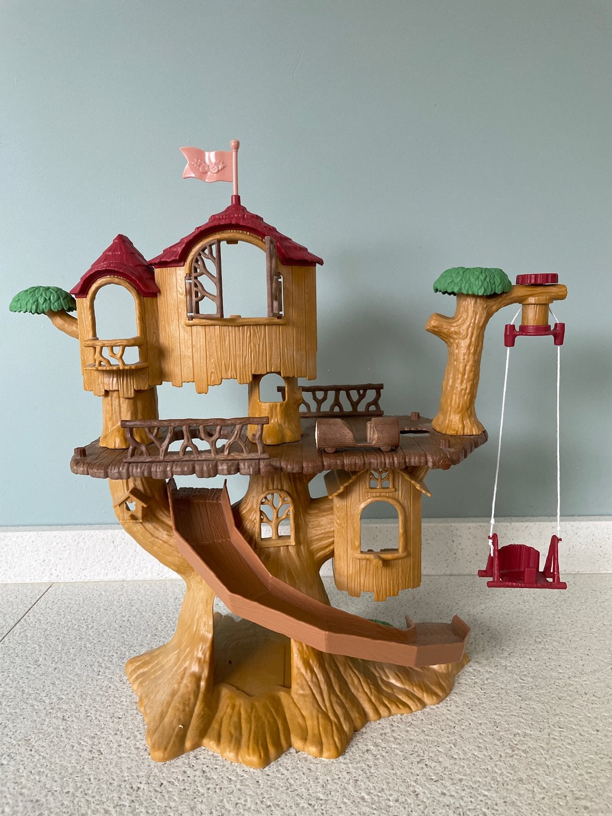 Sylvanian Families Avontuurlijke Boomhut Speelset, Ophalen, Zo goed als nieuw, Jongen of Meisje